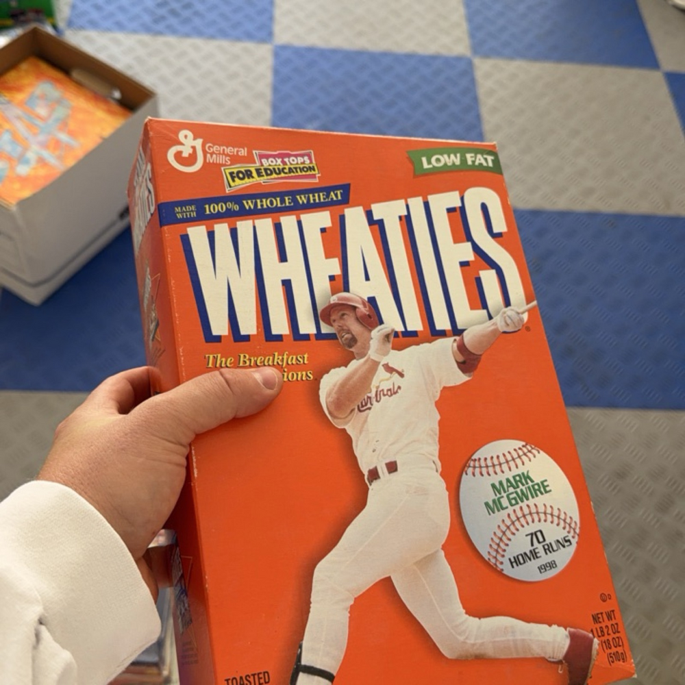 General Mills Wheaties Mark McGwire 70 Home Runs 1998 18 oz Cereal Box